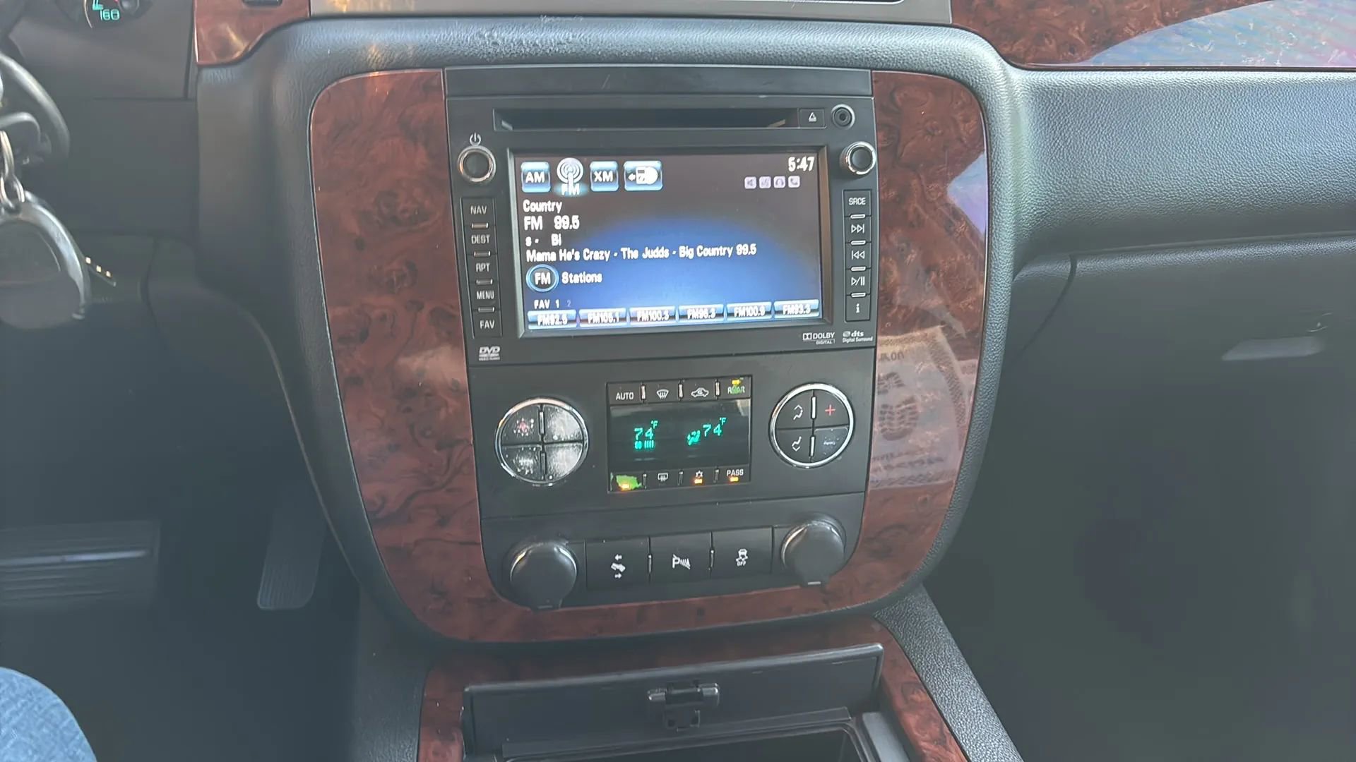 Used 2012 Chevrolet Tahoe LTZ image 3