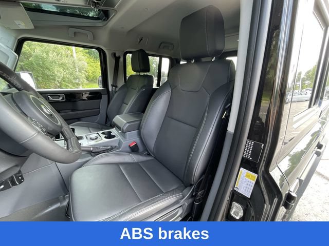 Used 2025 INEOS Grenadier Station Wagon AWD/4WD image 19