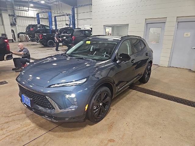 New 2026 Buick Envision Sport Touring image 2