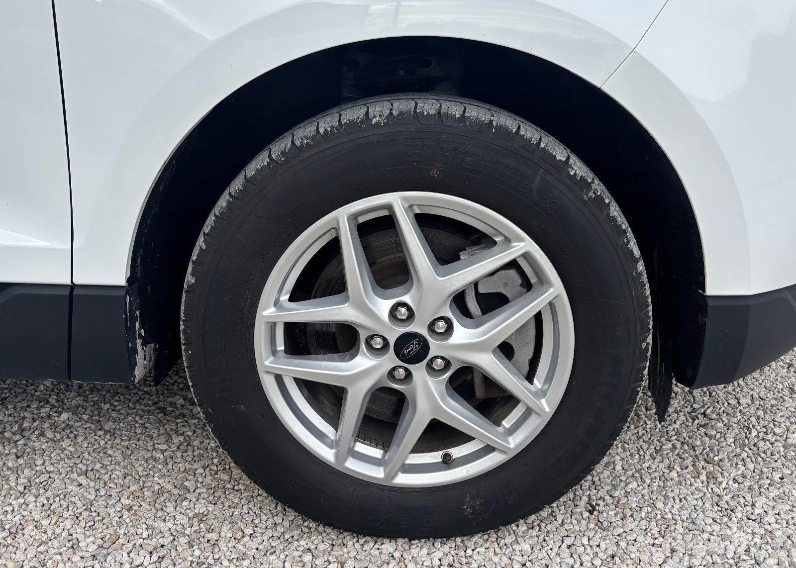 Certified 2024 Ford Edge SEL w/ Convenience Package image 17