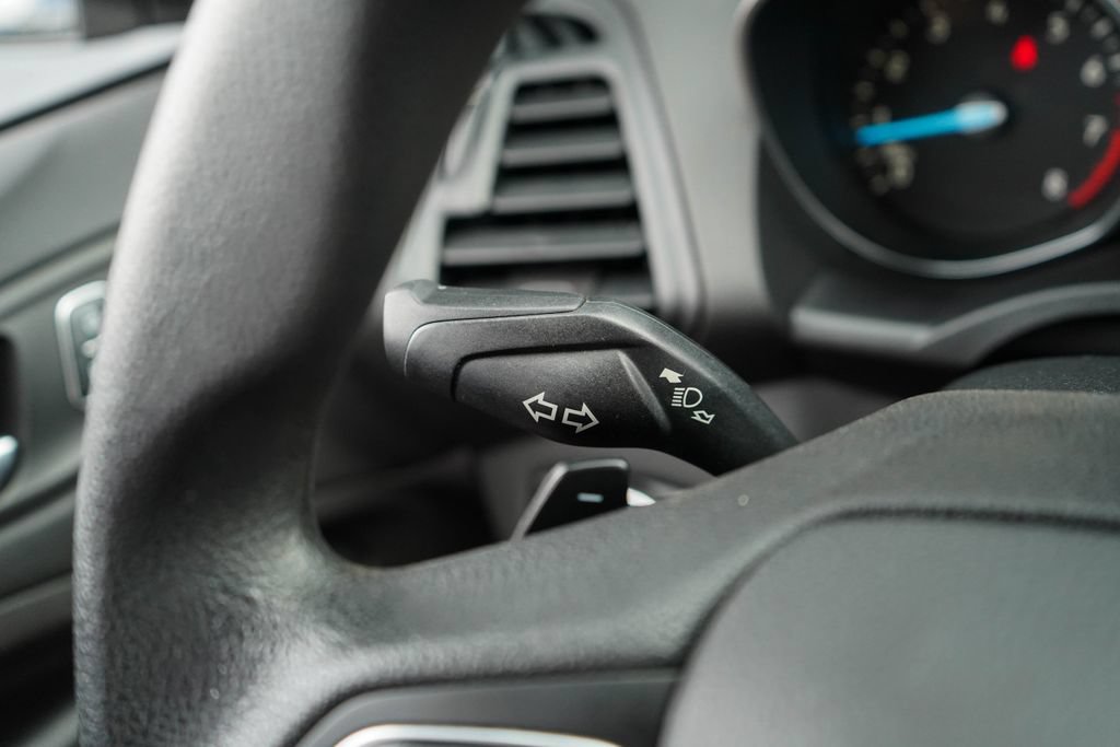 Used 2017 Ford Escape SE FWD image 31