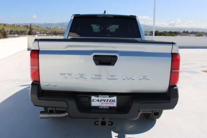 New 2025 Toyota Tacoma SR image 4