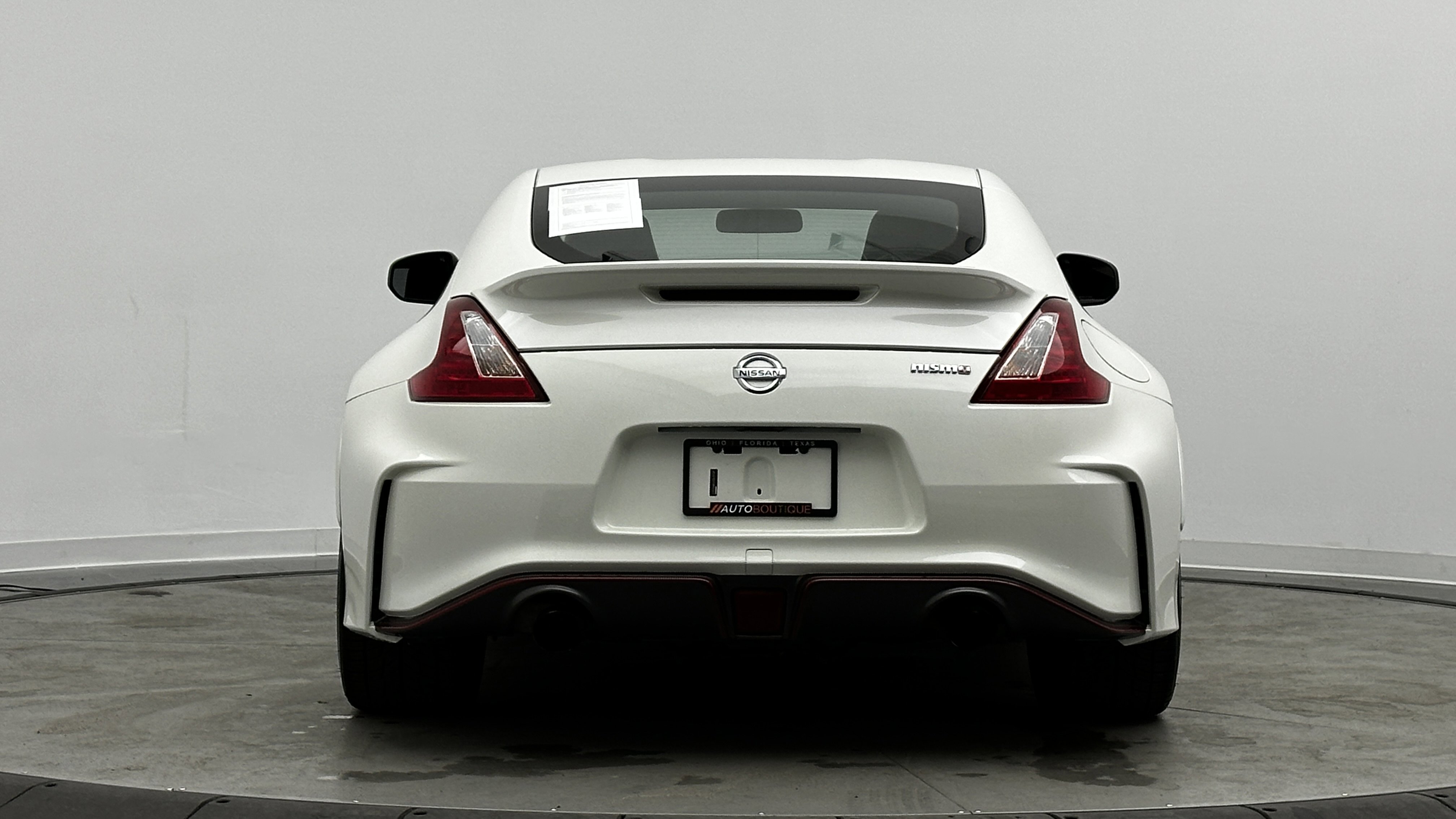 Used 2017 Nissan 370Z NISMO image 7