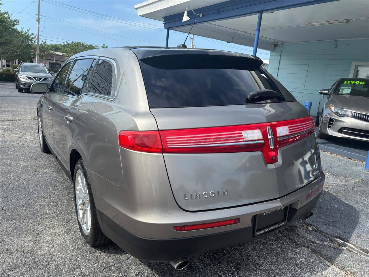 Used 2015 Lincoln MKT AWD w/ Equipment Group 201A image 3