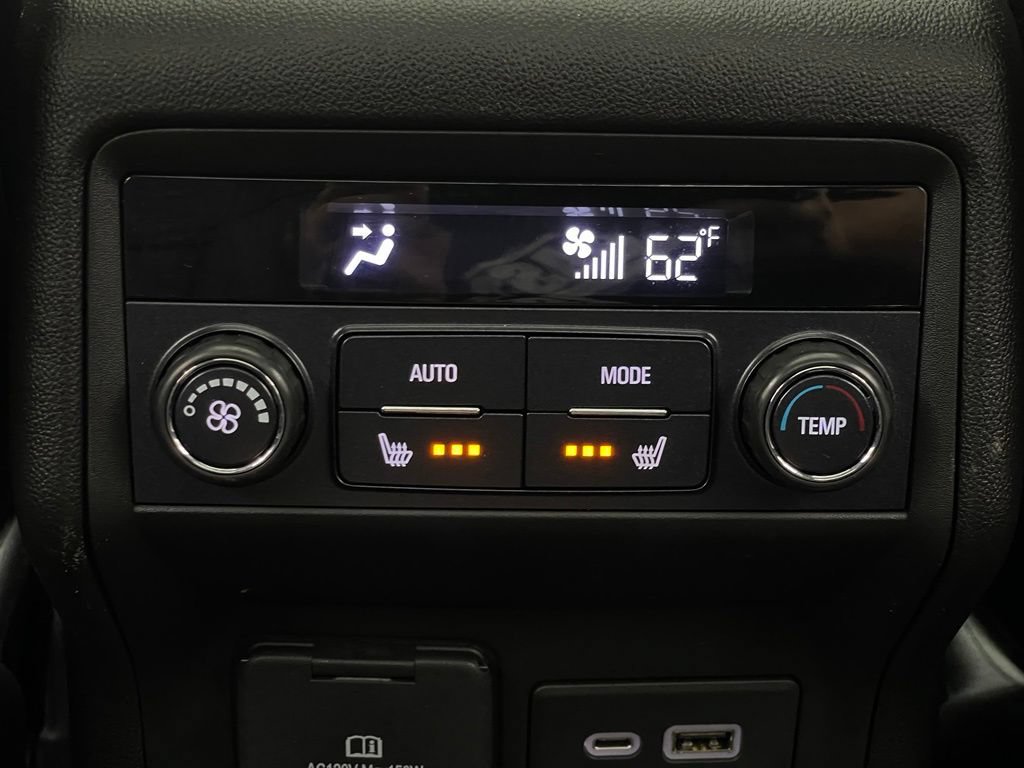 Used 2021 GMC Acadia Denali w/ Denali Technology Package FWD image 8