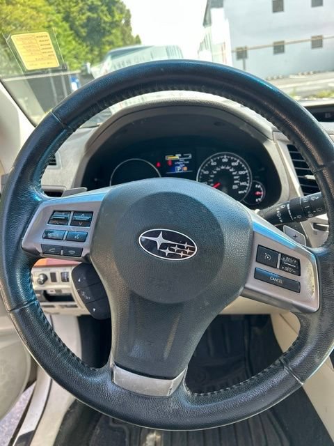 Used 2013 Subaru Outback 2.5i Limited w/ Moonroof Pkg AWD/4WD image 15
