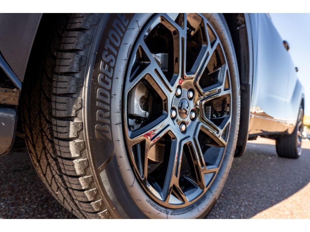 Used 2023 Toyota Highlander LE image 8