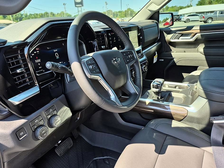 New 2026 Chevrolet Silverado 1500 RST w/ Convenience Package II AWD/4WD image 16