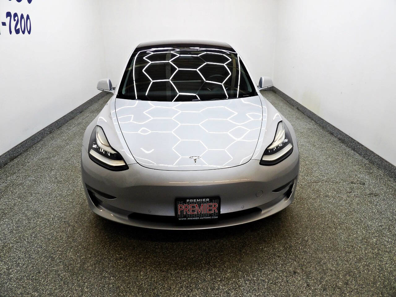 Used 2018 Tesla Model 3 Long Range image 2