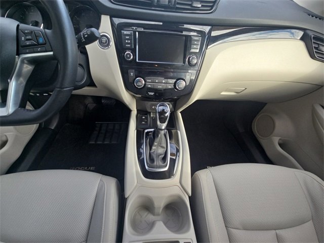 Used 2022 Nissan Rogue Sport SL w/ Premium Package image 15