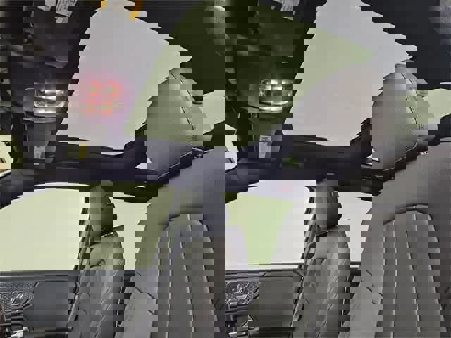 Certified 2025 Mercedes-Benz GLB 250 4MATIC image 92