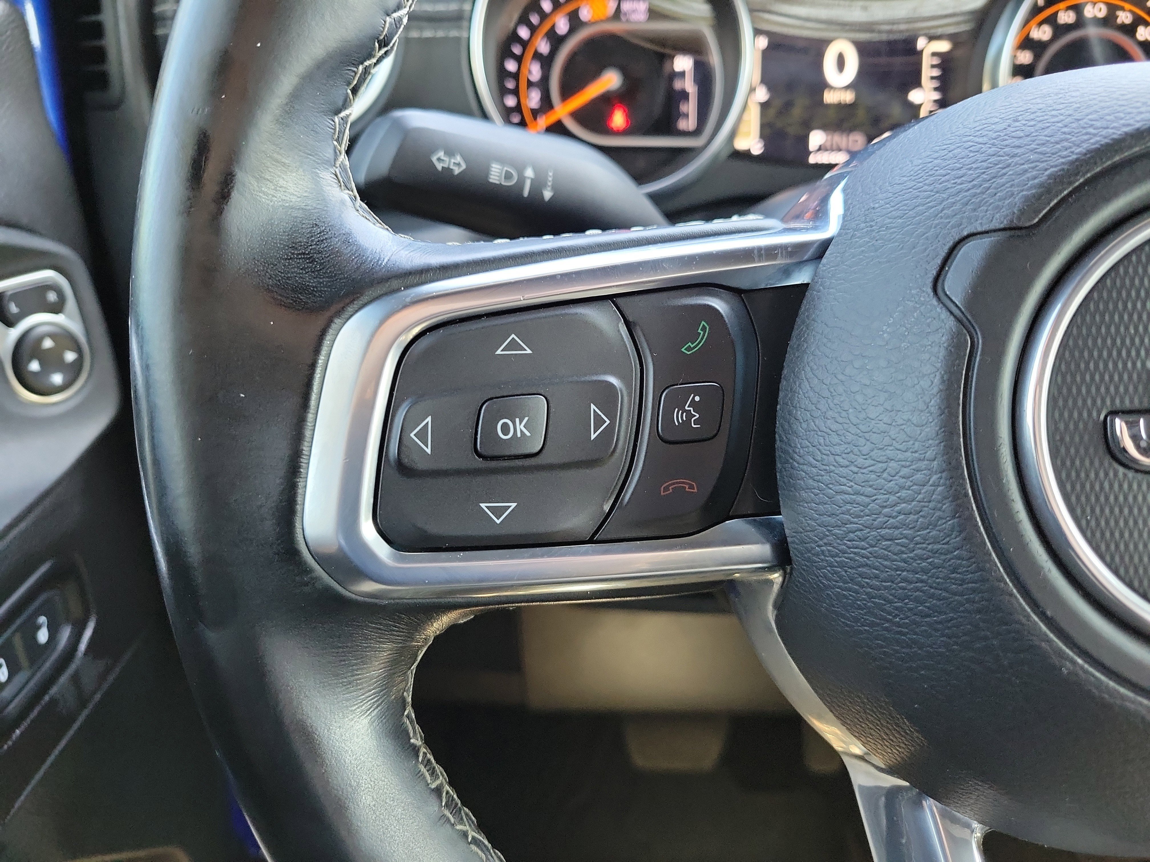 Used 2020 Jeep Wrangler Unlimited Sahara AWD/4WD image 27