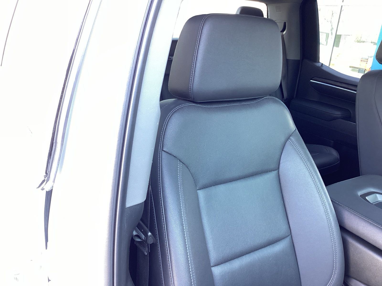 Used 2025 GMC Sierra 1500 SLT image 18