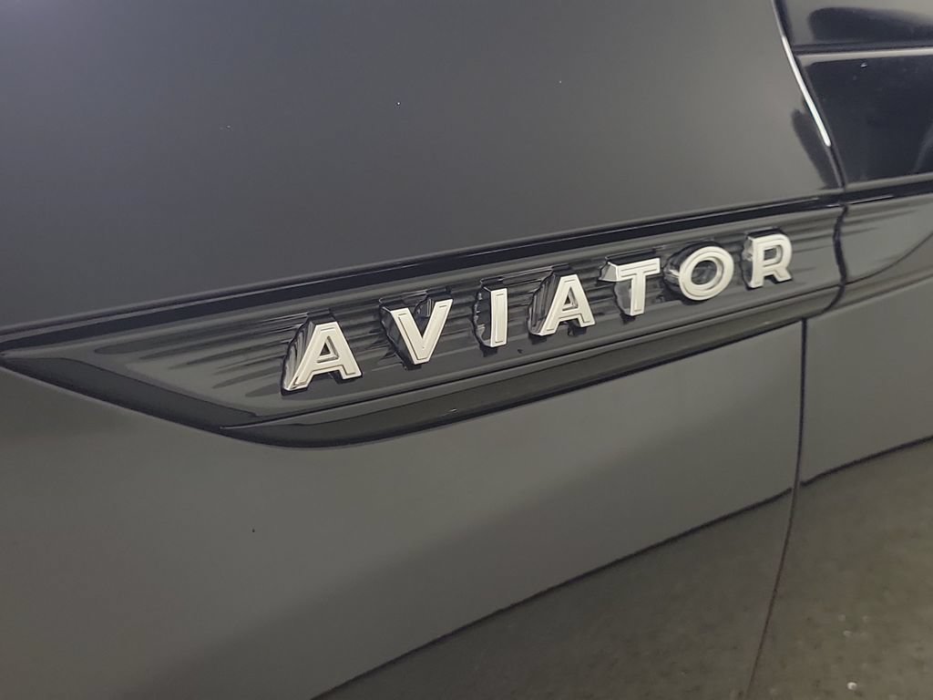 Certified 2023 Lincoln Aviator Reserve w/ Equipment Group 201A RWD image 6