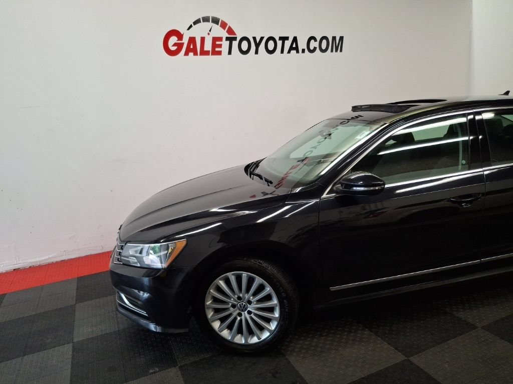 Used 2017 Volkswagen Passat 1.8T SE FWD image 5