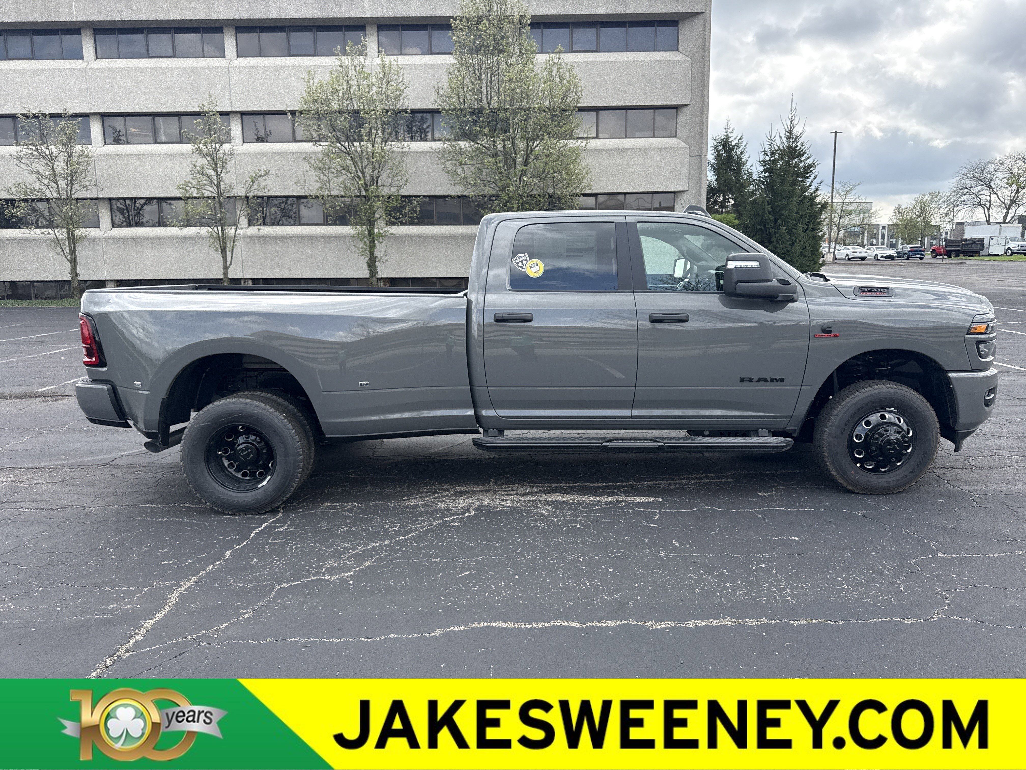 New 2026 RAM 3500 Big Horn AWD/4WD image 11