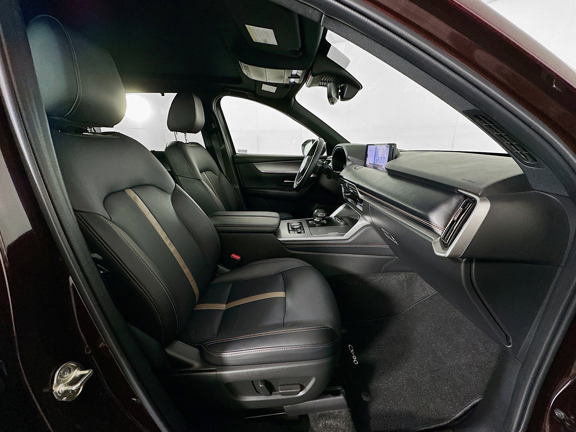 Used 2024 MAZDA CX-90 Plug-In Hybrid w/ Premium Plus image 34