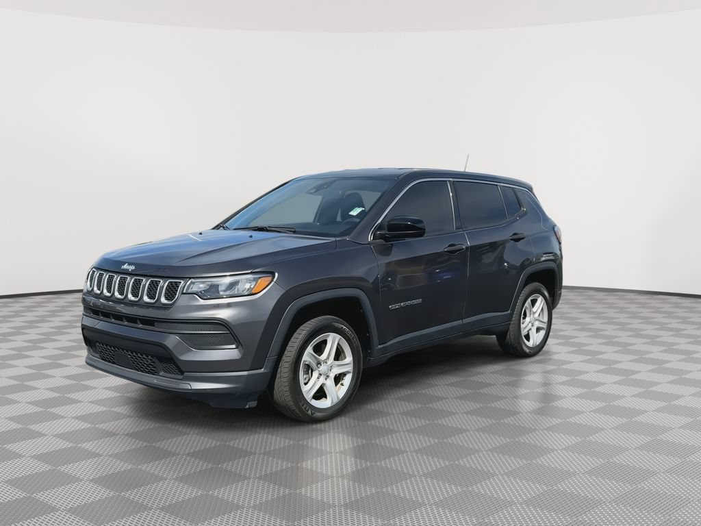 Used 2023 Jeep Compass Sport AWD/4WD image 4