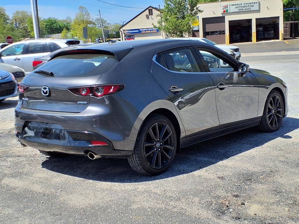 Used 2019 MAZDA MAZDA3 Hatchback w/ Premium Package image 5