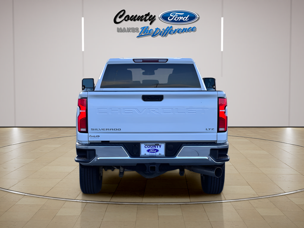 Used 2024 Chevrolet Silverado 2500 LTZ AWD/4WD image 11