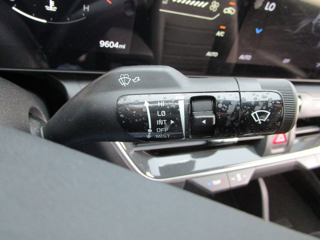 Used 2025 Kia K4 EX image 34
