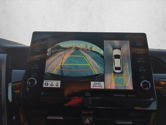 Used 2022 Toyota Camry XLE image 11