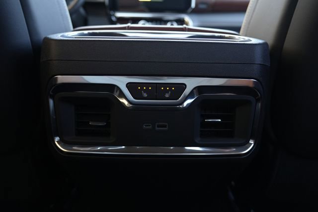 New 2025 GMC Sierra 1500 Denali Ultimate AWD/4WD image 26