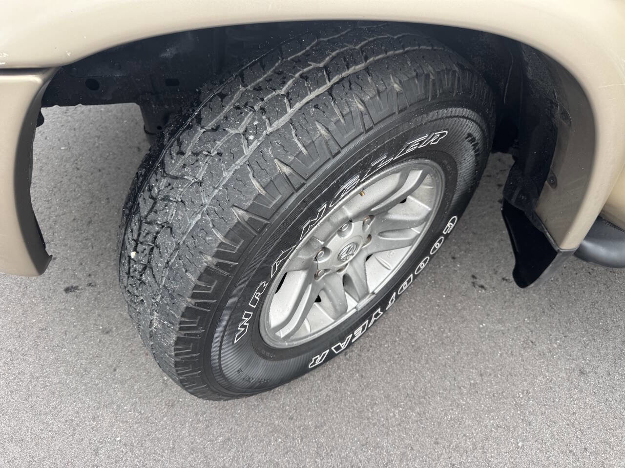 Used 2003 Toyota Tundra SR5 RWD image 11