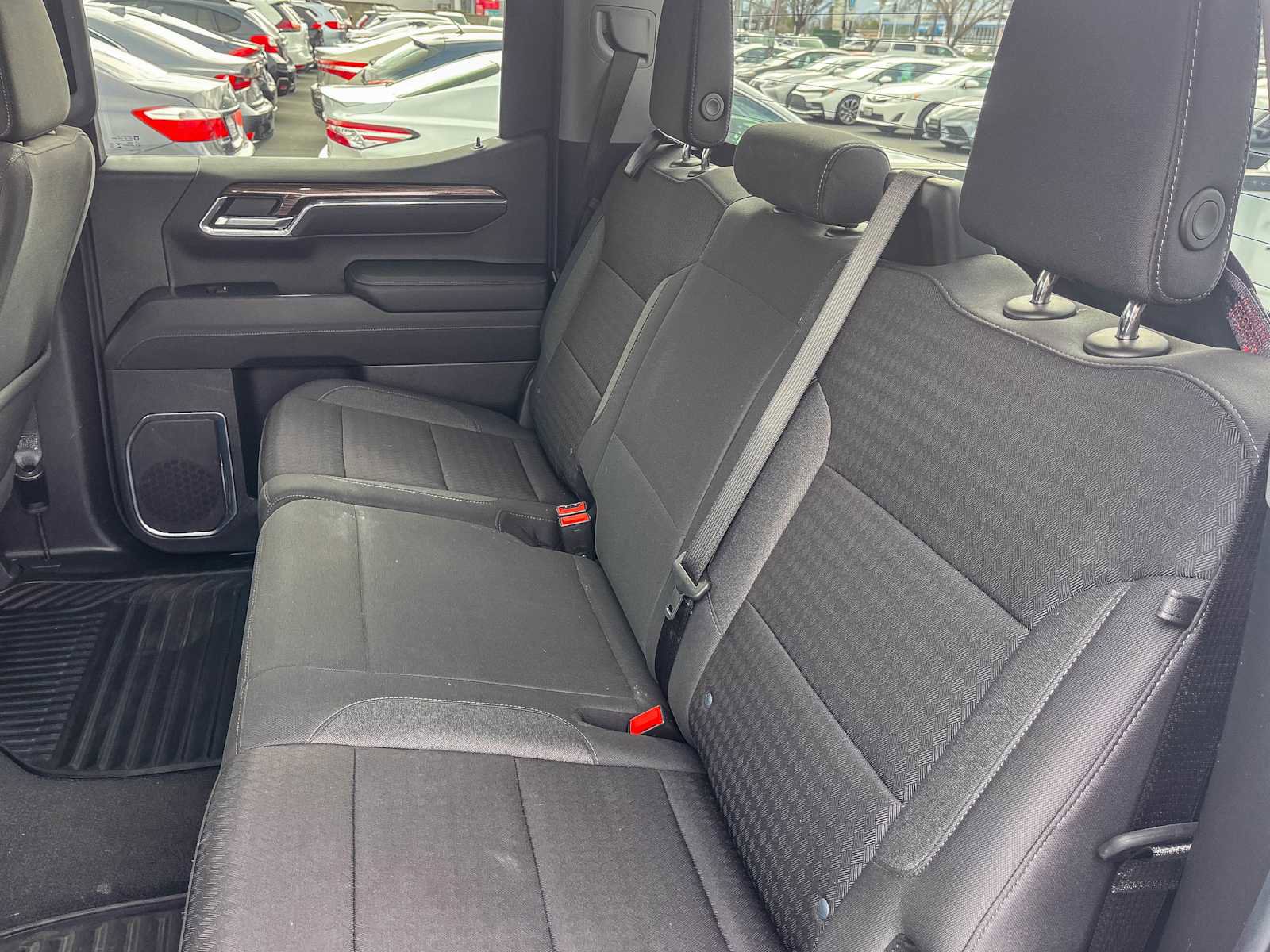 Used 2024 Chevrolet Silverado 1500 LT image 17