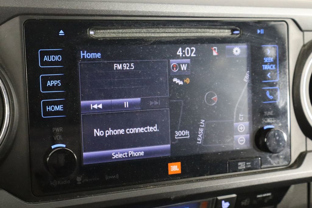 Used 2018 Toyota Tacoma TRD Off-Road AWD/4WD image 32