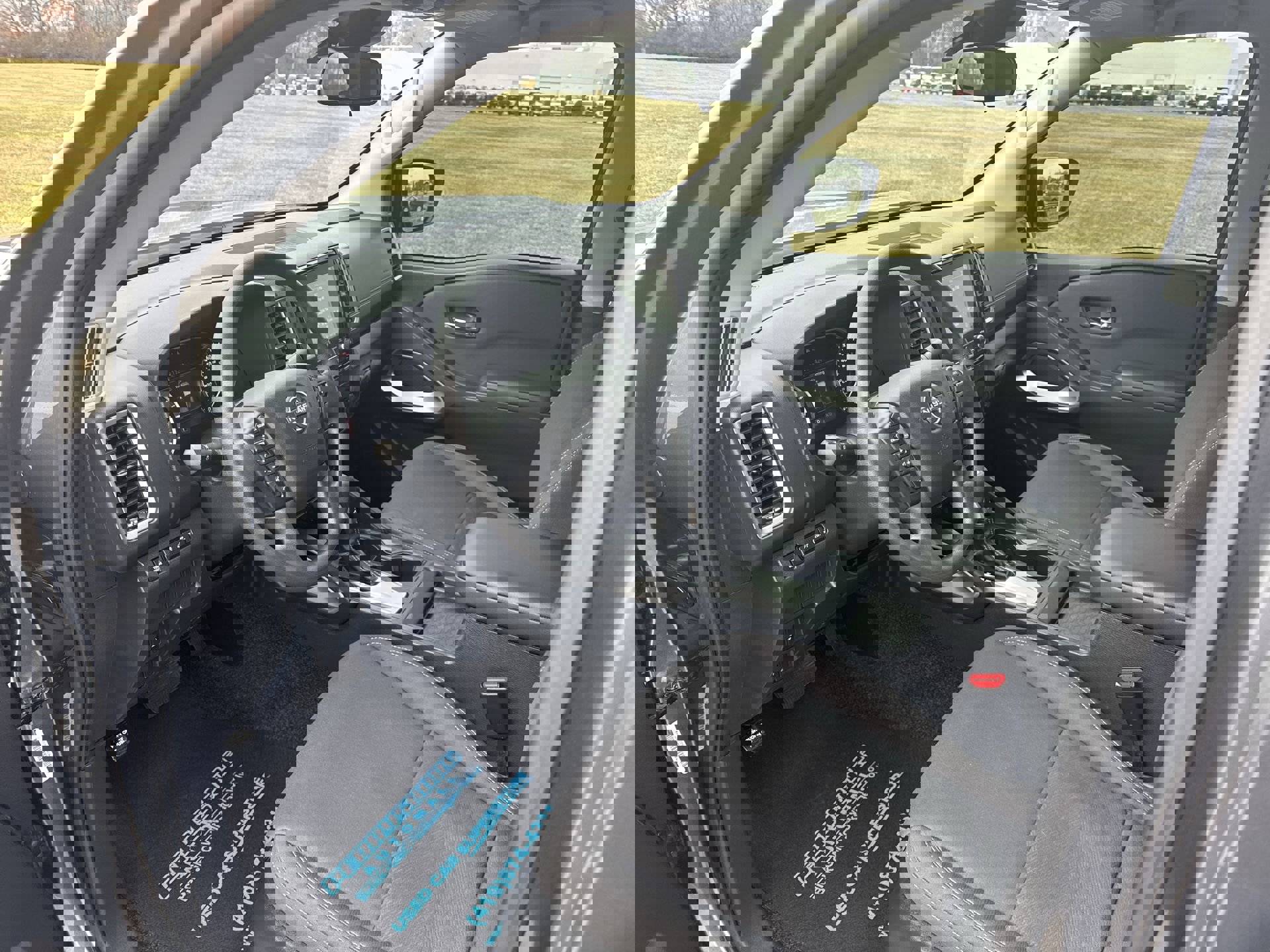 Used 2022 Nissan Frontier SV image 10