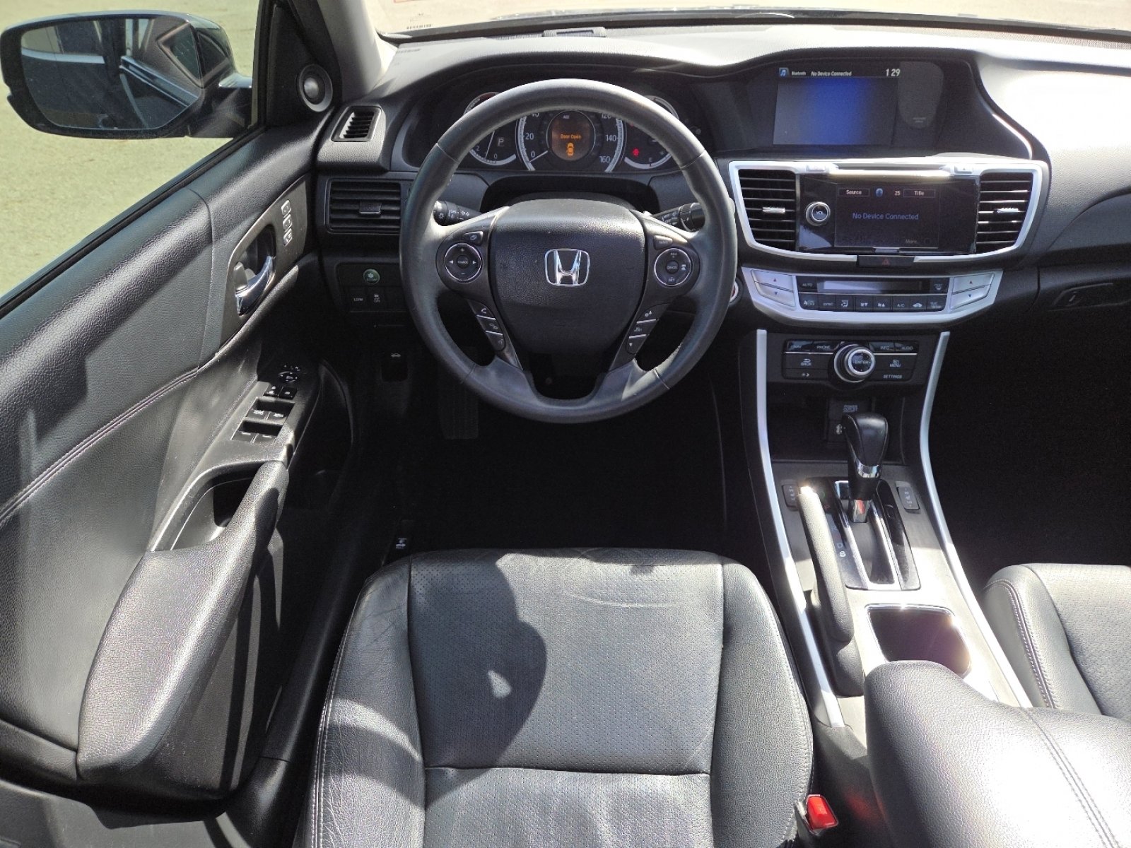 Used 2015 Honda Accord Touring image 25