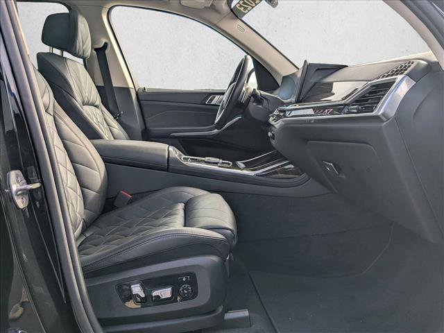 Certified 2023 BMW X7 xDrive40i w/ Climate Comfort Package image 25