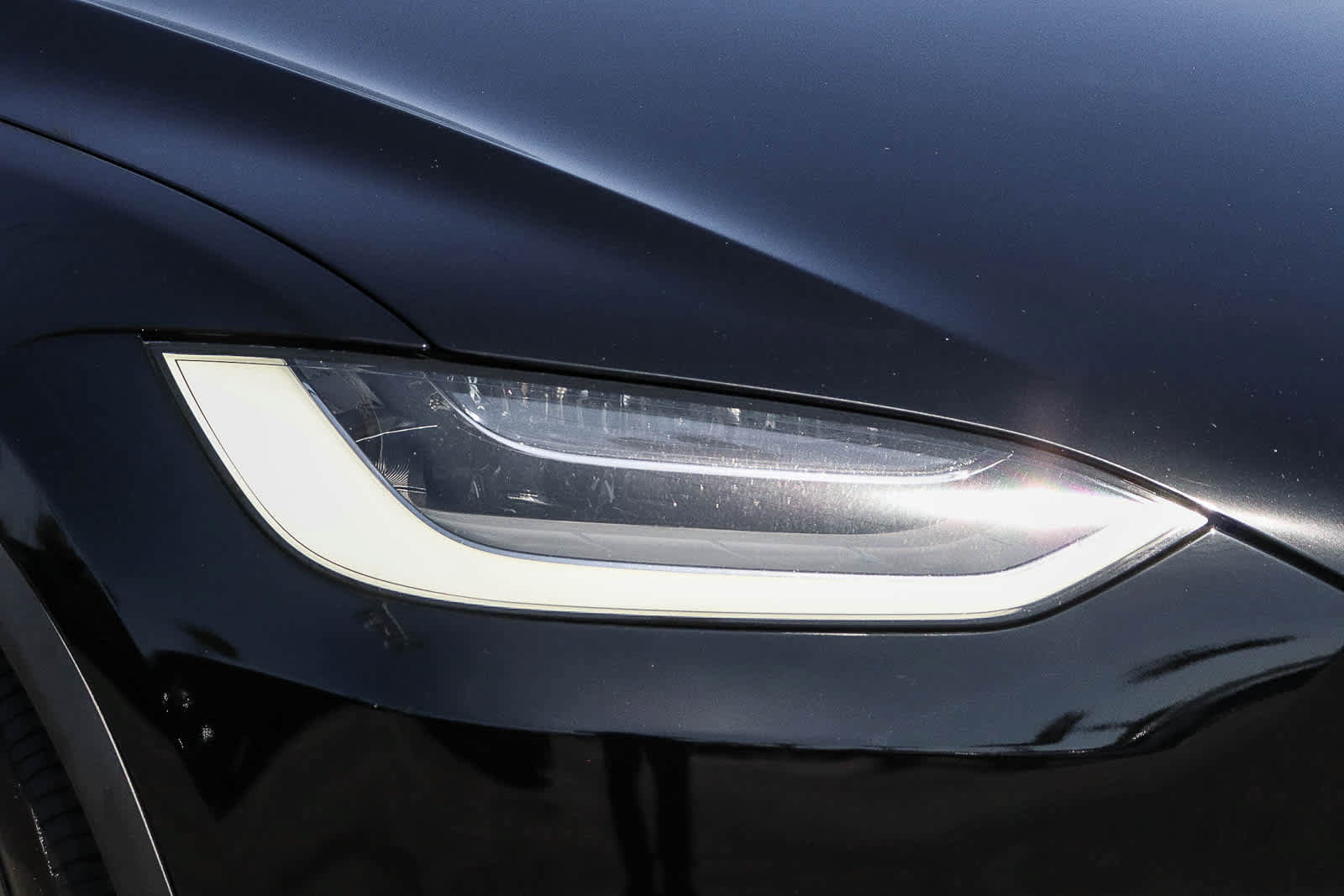 Used 2023 Tesla Model X Plaid AWD/4WD image 4