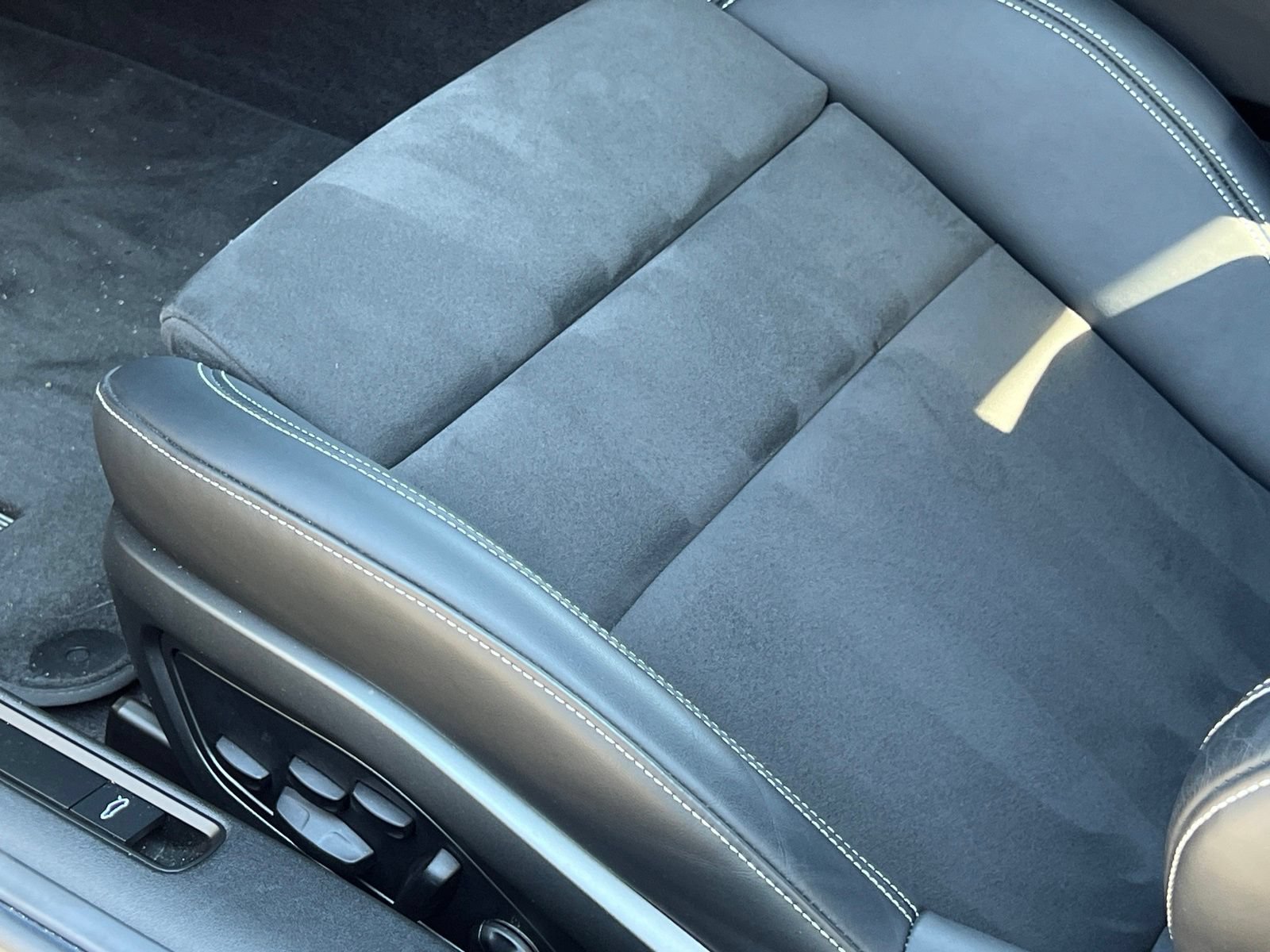 Certified 2024 Porsche 911 GT3 RWD image 31