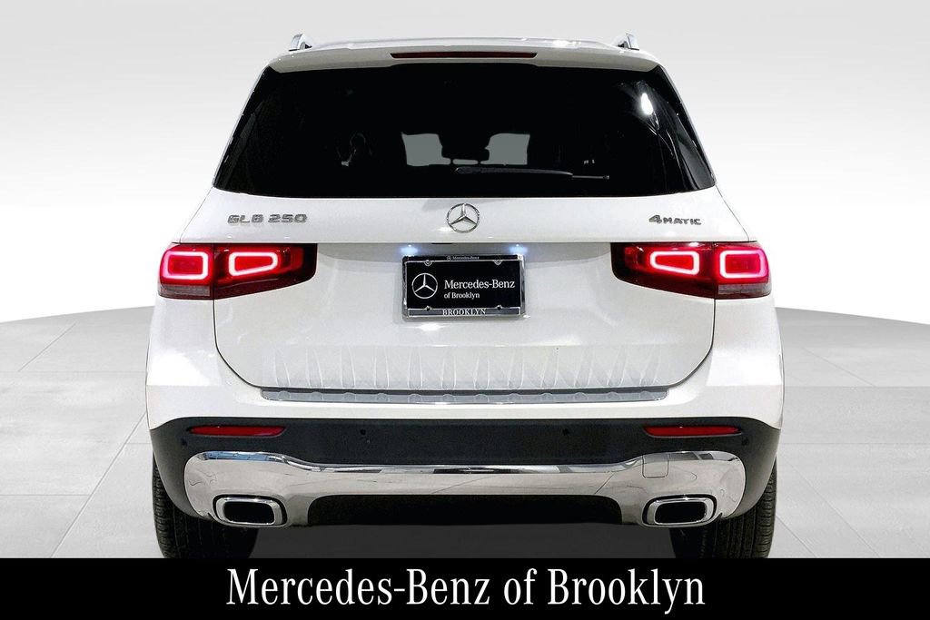 Certified 2022 Mercedes-Benz GLB 250 4MATIC image 5