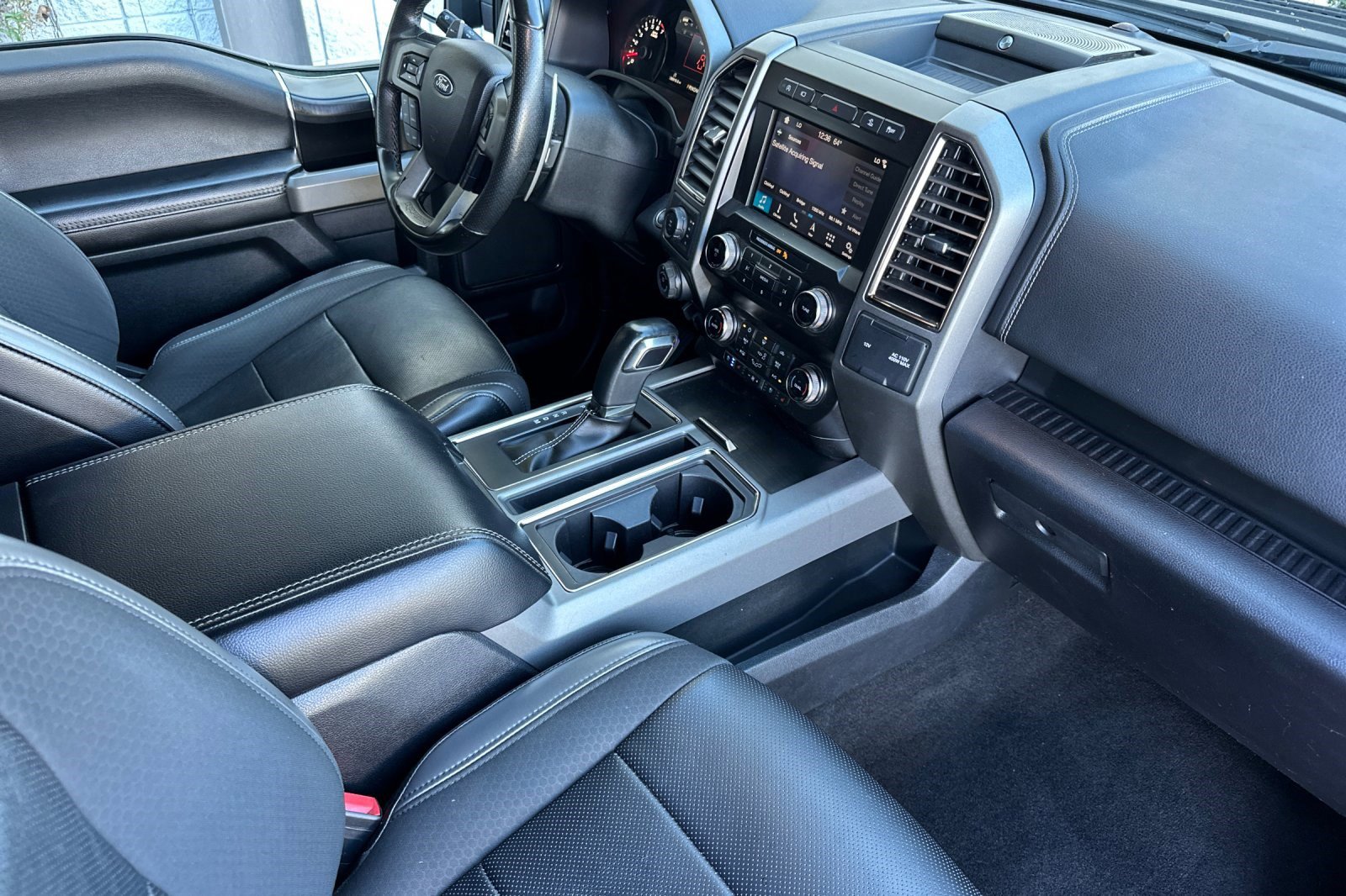 Used 2019 Ford F150 Raptor w/ Equipment Group 802A Luxury image 19