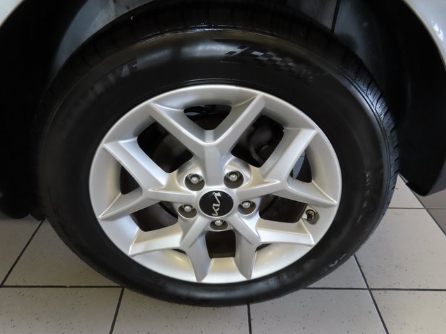 Used 2024 Kia Soul LX w/ Option Group 015 image 16