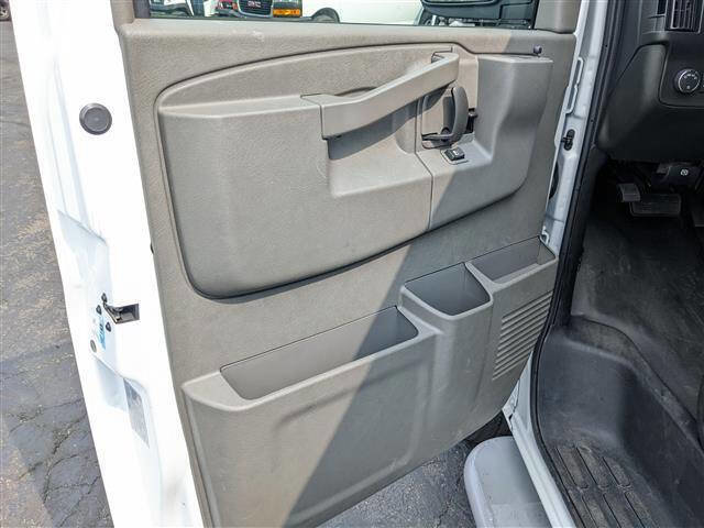 Used 2023 Chevrolet Express 2500 w/ Driver Convenience Package image 10