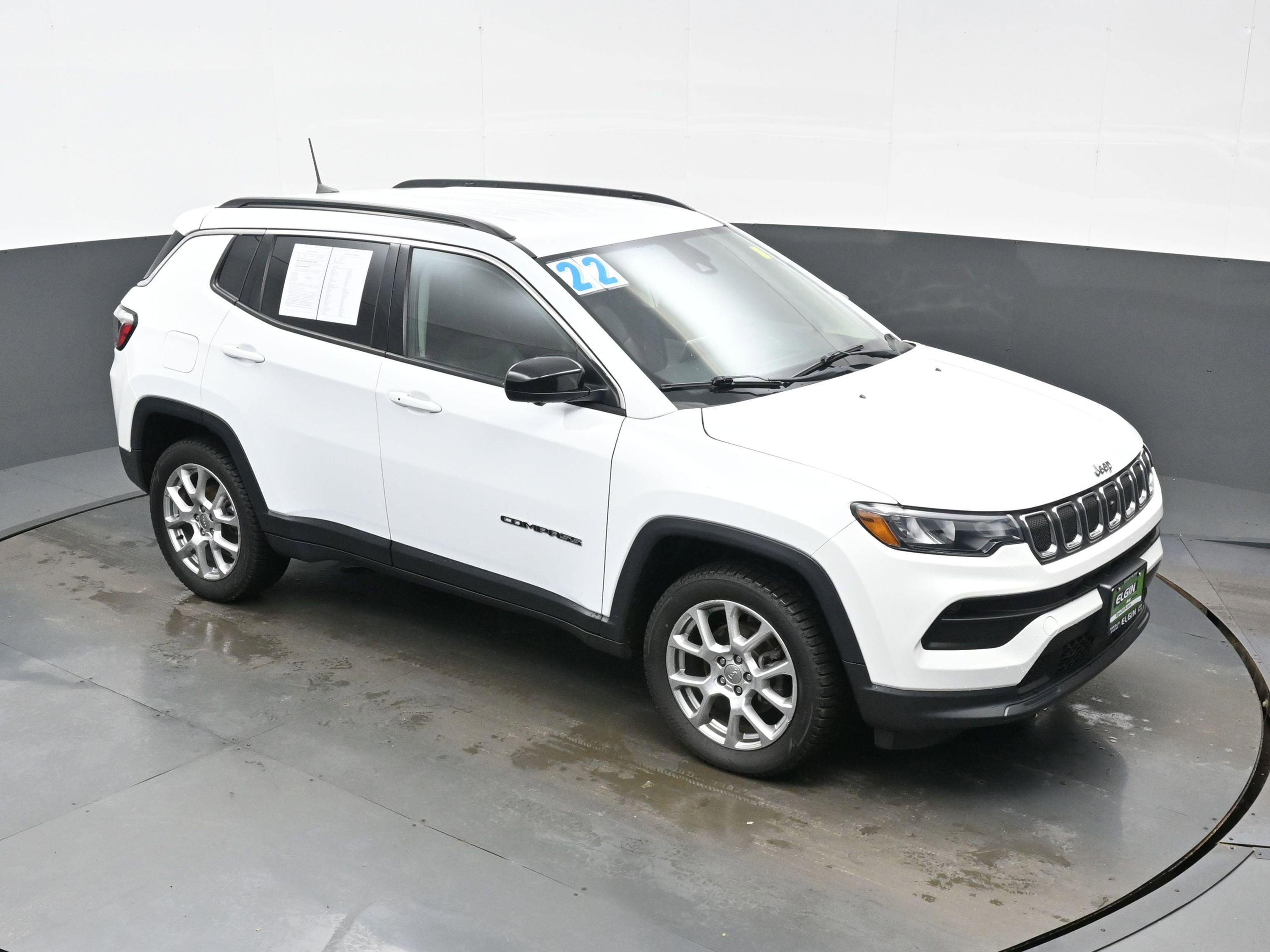 Used 2022 Jeep Compass Latitude image 37