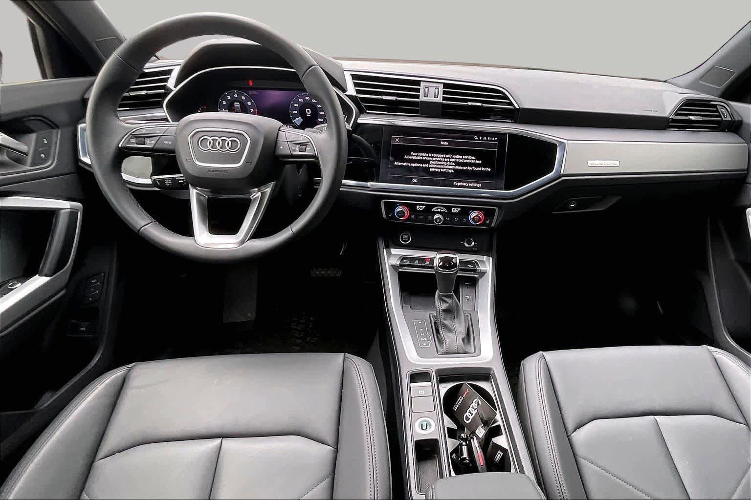 Used 2025 Audi Q3 2.0T Premium w/ Convenience Package AWD/4WD image 15