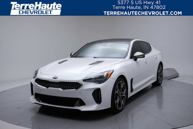 Used 2020 Kia Stinger GT1 RWD image 1