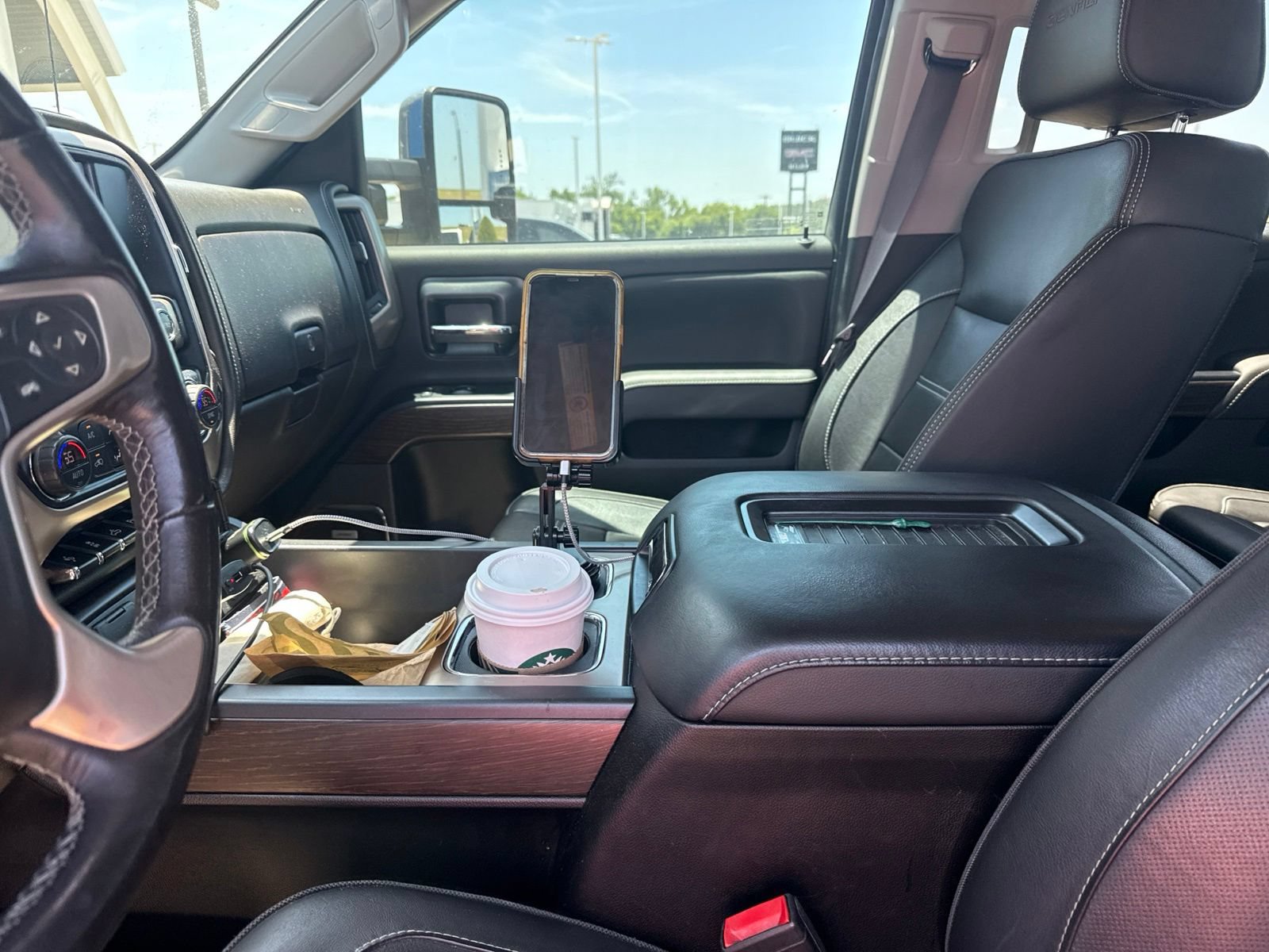 Used 2018 GMC Sierra 2500 Denali w/ Duramax Plus Package AWD/4WD image 20