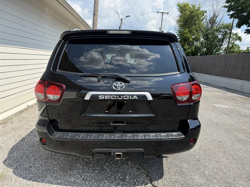 Used 2021 Toyota Sequoia Limited AWD/4WD image 25