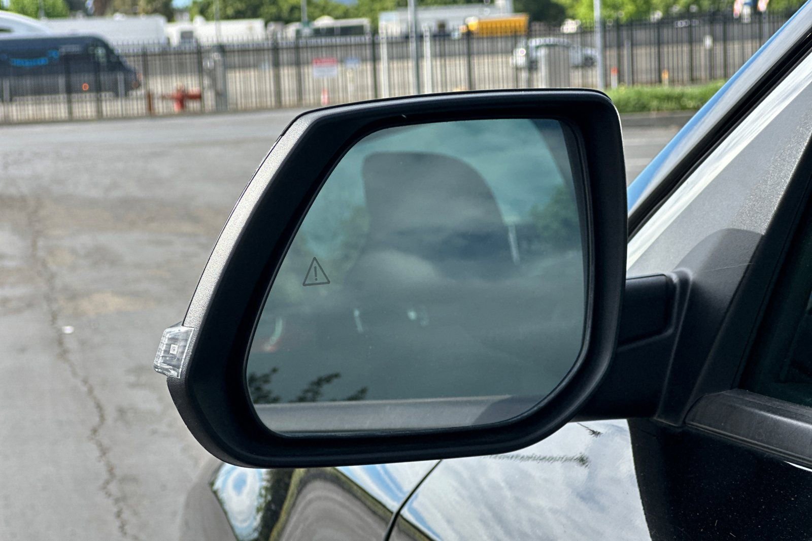 Used 2023 Kia Niro EX image 54