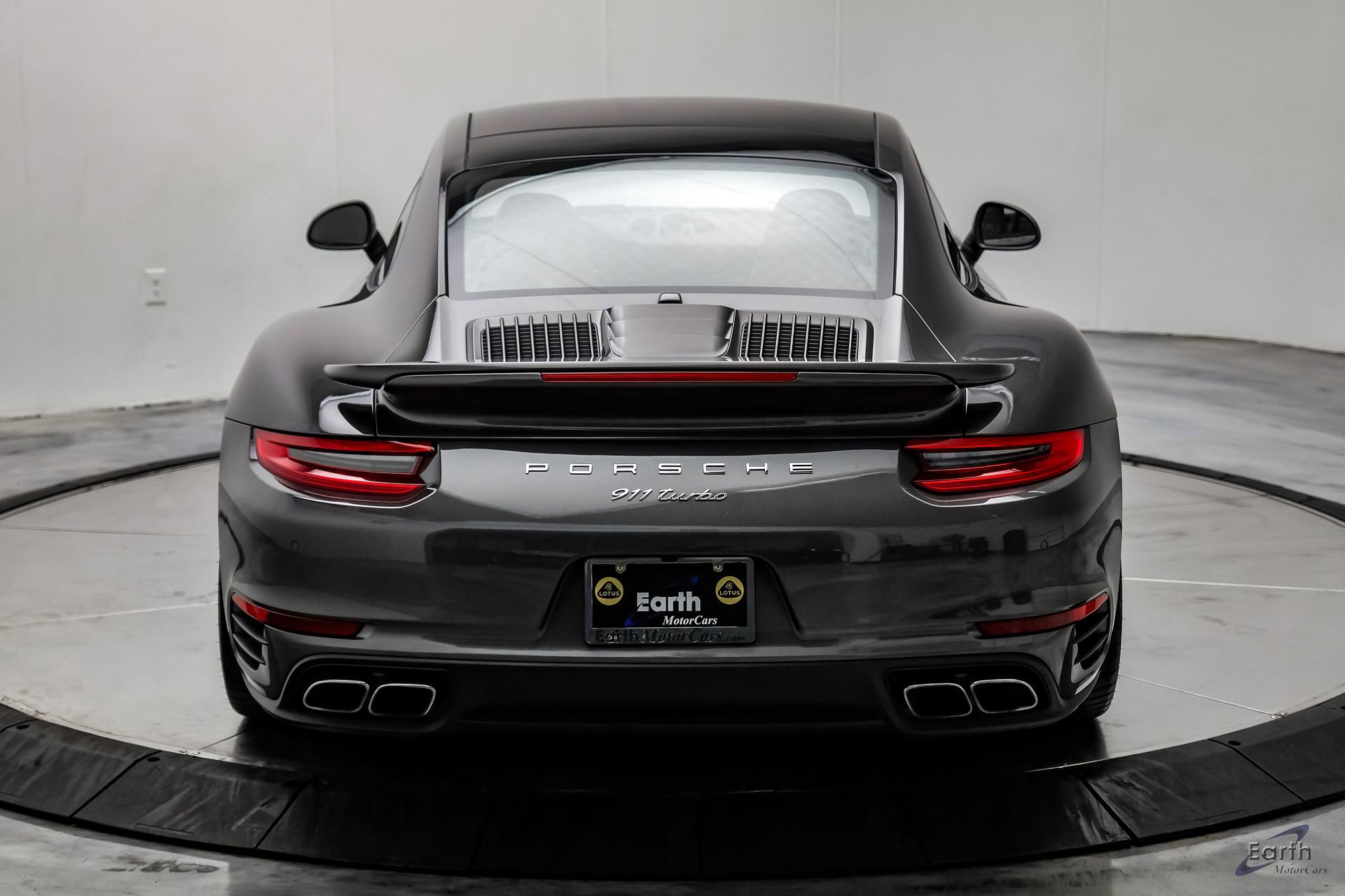 Used 2017 Porsche 911 Turbo image 13