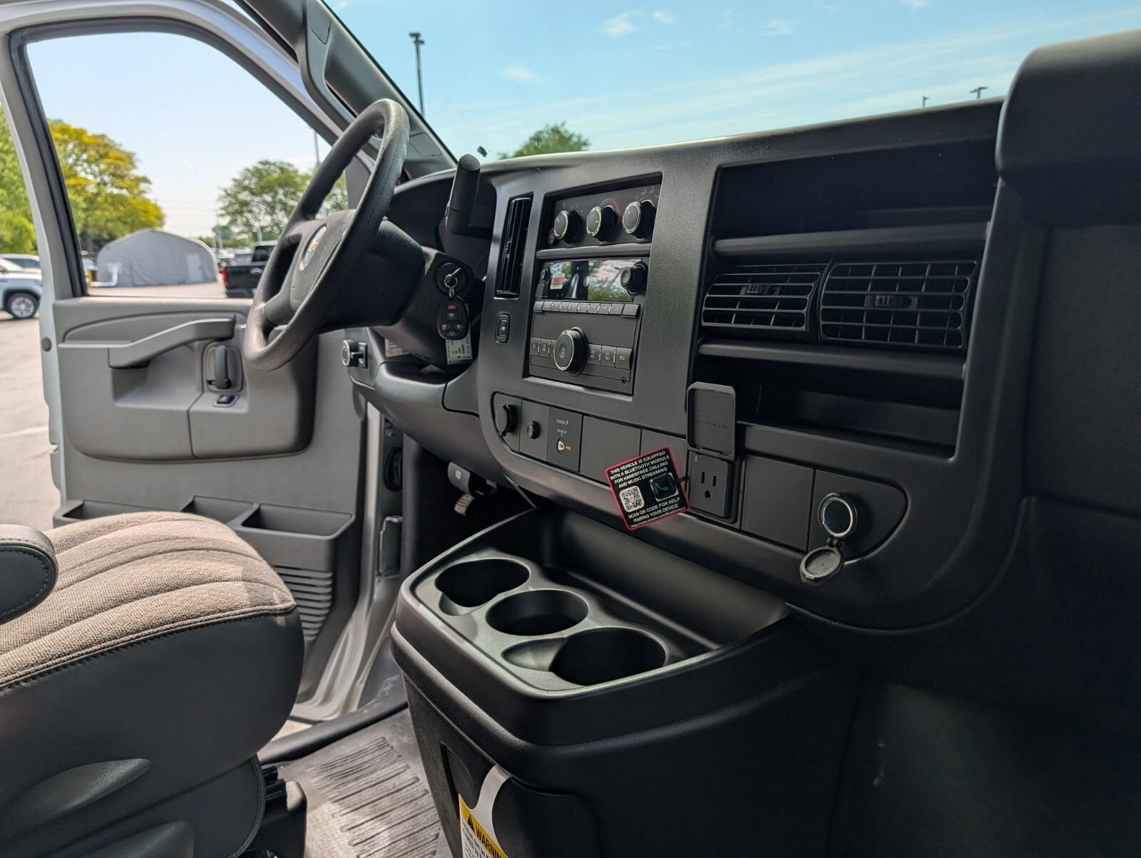 New 2026 Chevrolet Express 2500 w/ Driver Convenience Package RWD image 21