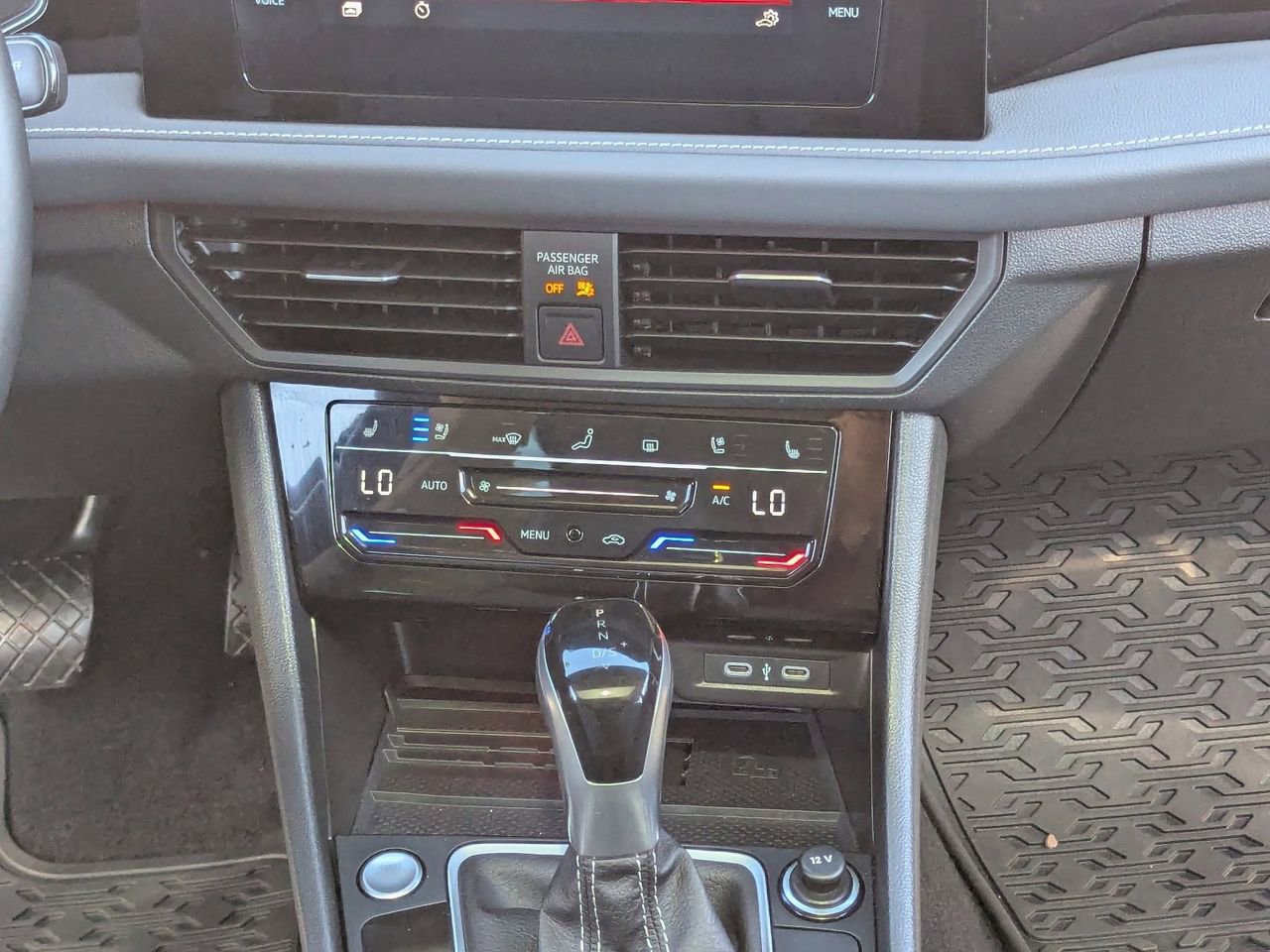Used 2025 Volkswagen Jetta SEL FWD image 20