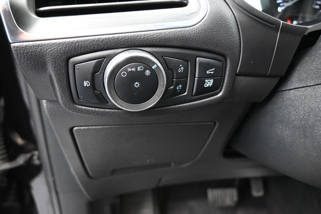 Used 2024 Ford Edge Titanium AWD/4WD image 12
