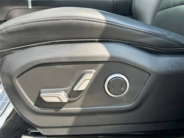 Used 2024 Hyundai Santa Fe SEL AWD/4WD image 13